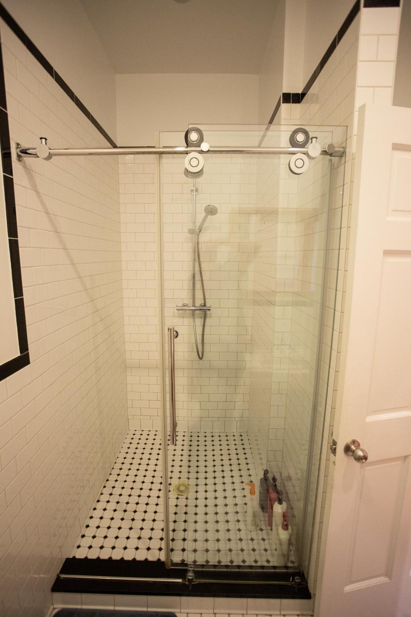 Spacious Downtown Montreal Apartment, 4Br-2Ba,Free Wifi Exterior foto